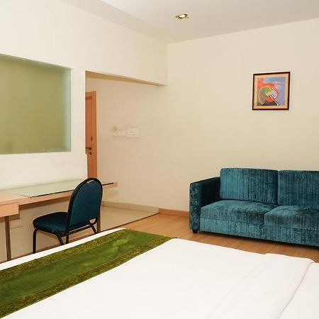 Oyster Suites Hyderabad Eksteriør billede