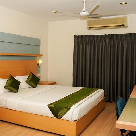 Oyster Suites Hyderabad Eksteriør billede