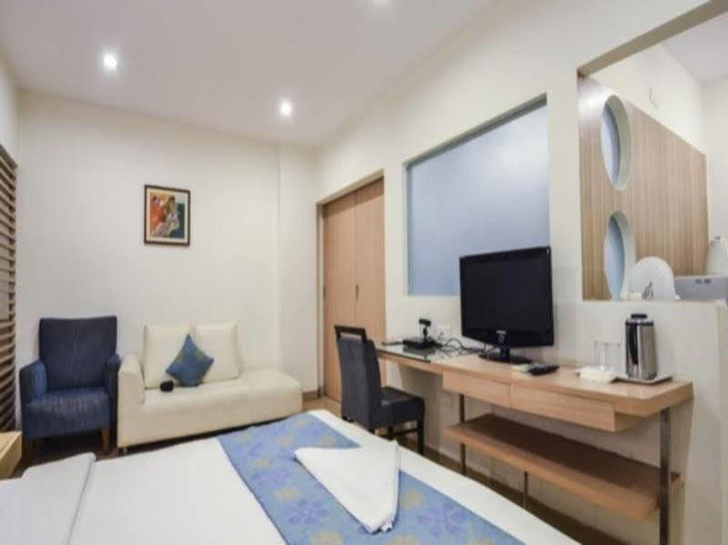 Oyster Suites Hyderabad Eksteriør billede