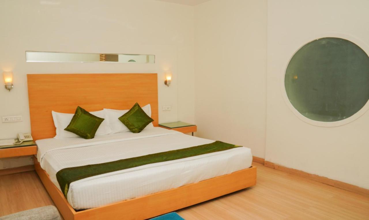 Oyster Suites Hyderabad Eksteriør billede