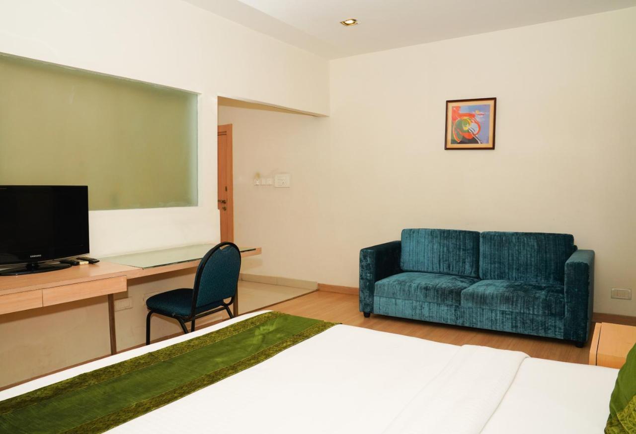 Oyster Suites Hyderabad Eksteriør billede