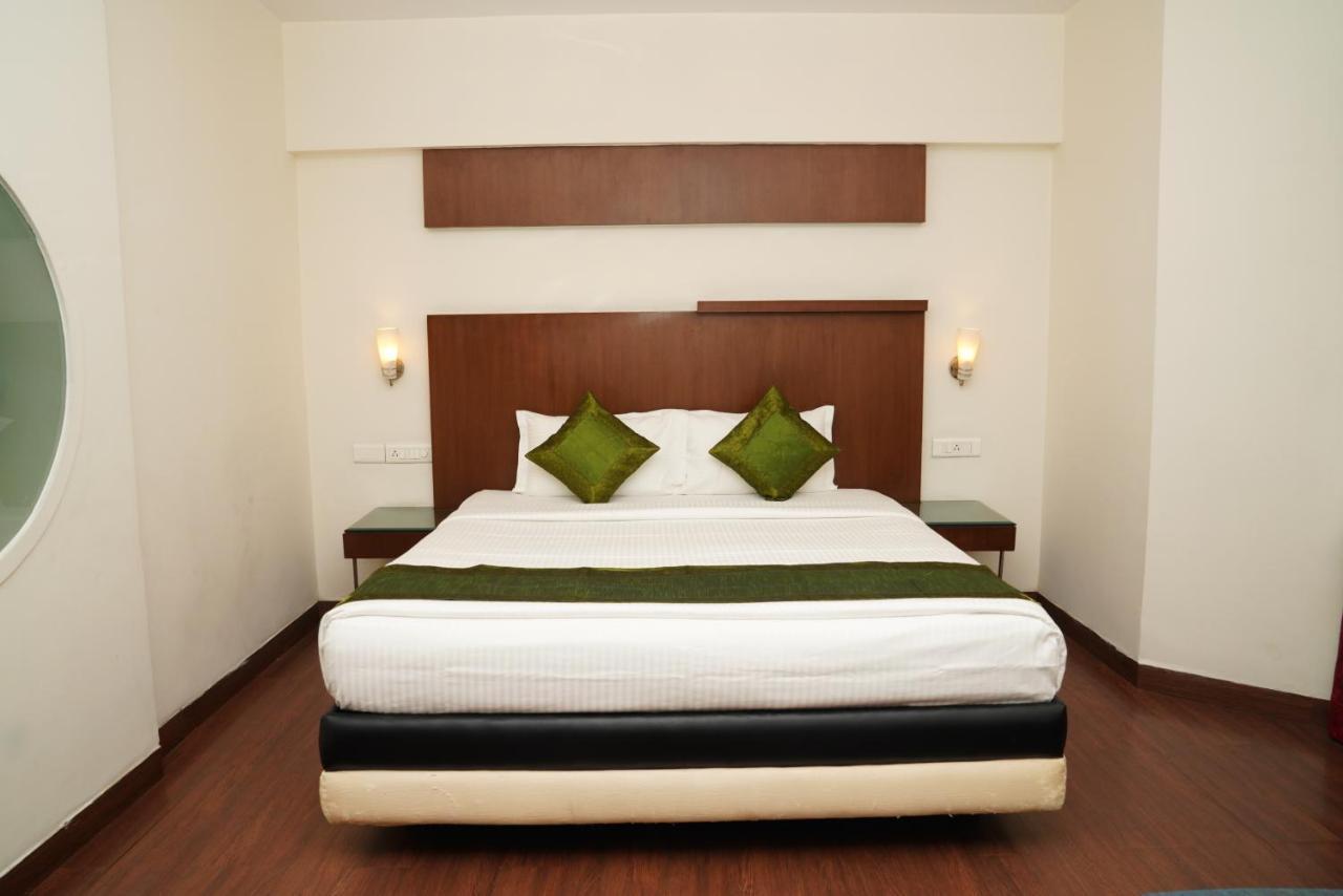 Oyster Suites Hyderabad Eksteriør billede